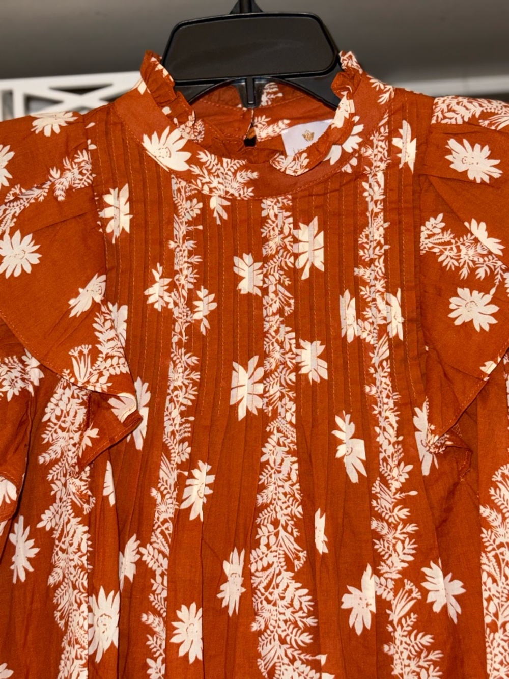 J. marie Xs Aubrey pleated top in burnt orange floral ruffled sleeves nwt - Picture 4 of 5
